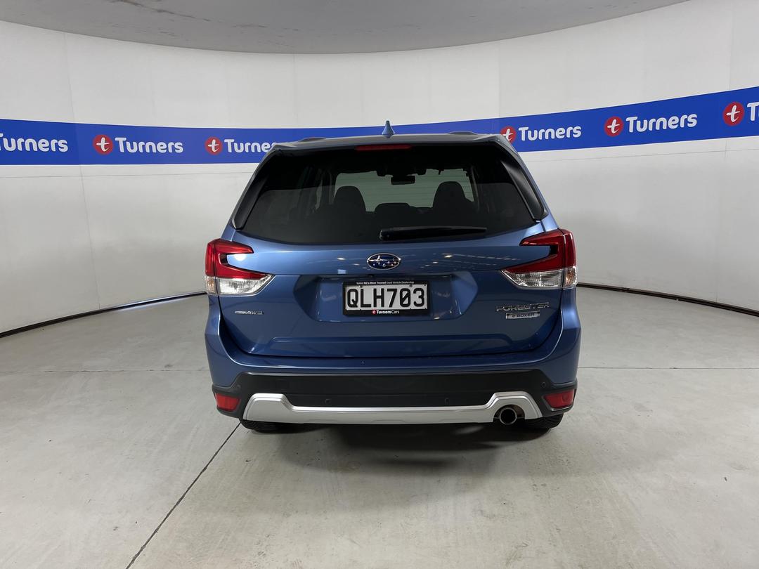 Photo '6' of Subaru Forester