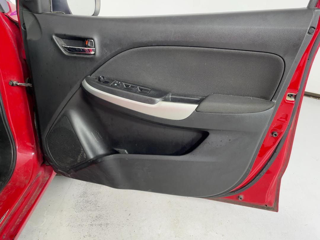 Photo '15' of Suzuki Baleno