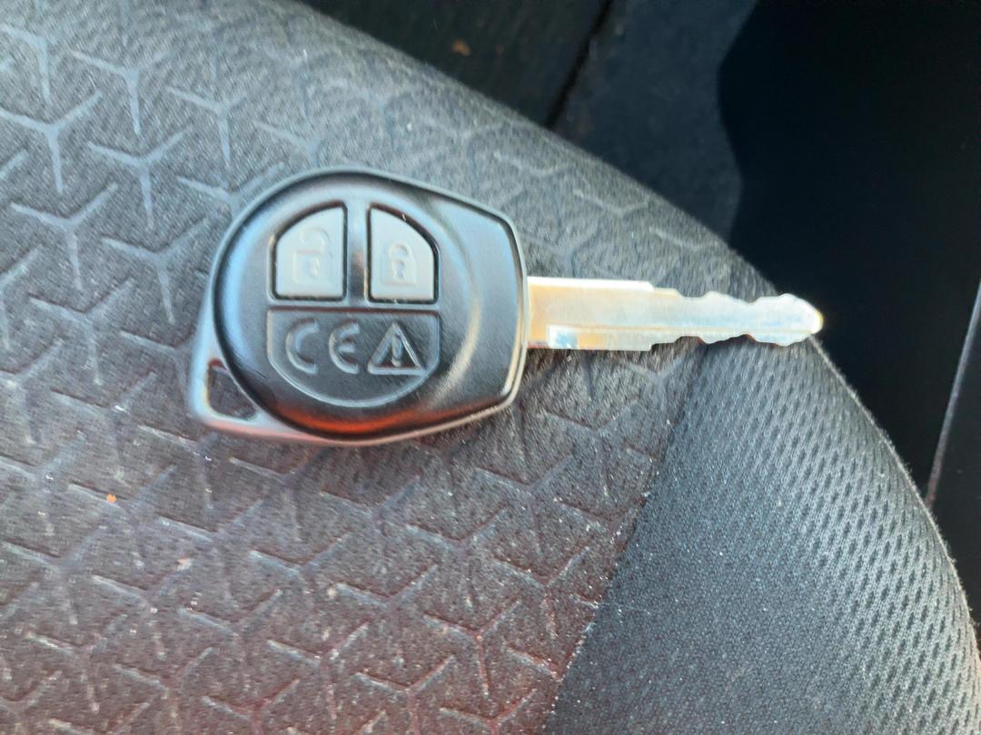 Photo '15' of Suzuki Swift GLC