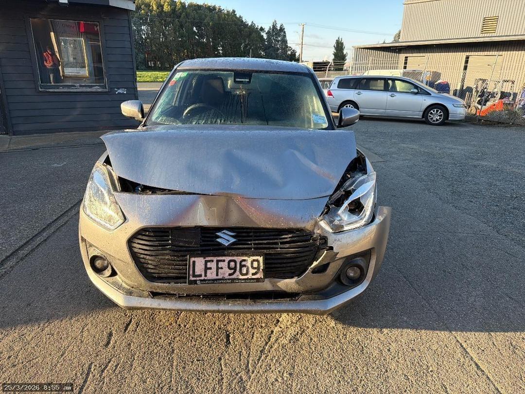 Photo '2' of Suzuki Swift RS