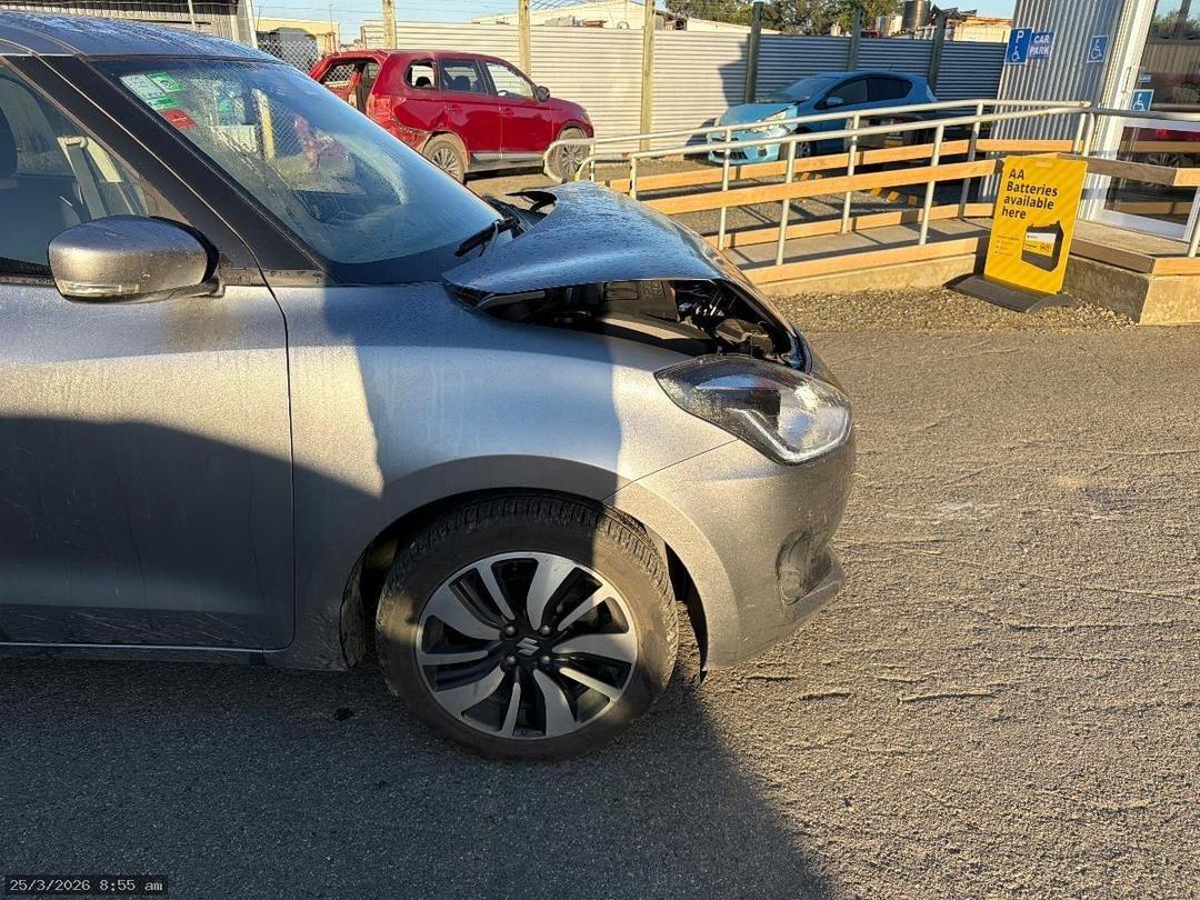 Photo '6' of Suzuki Swift RS