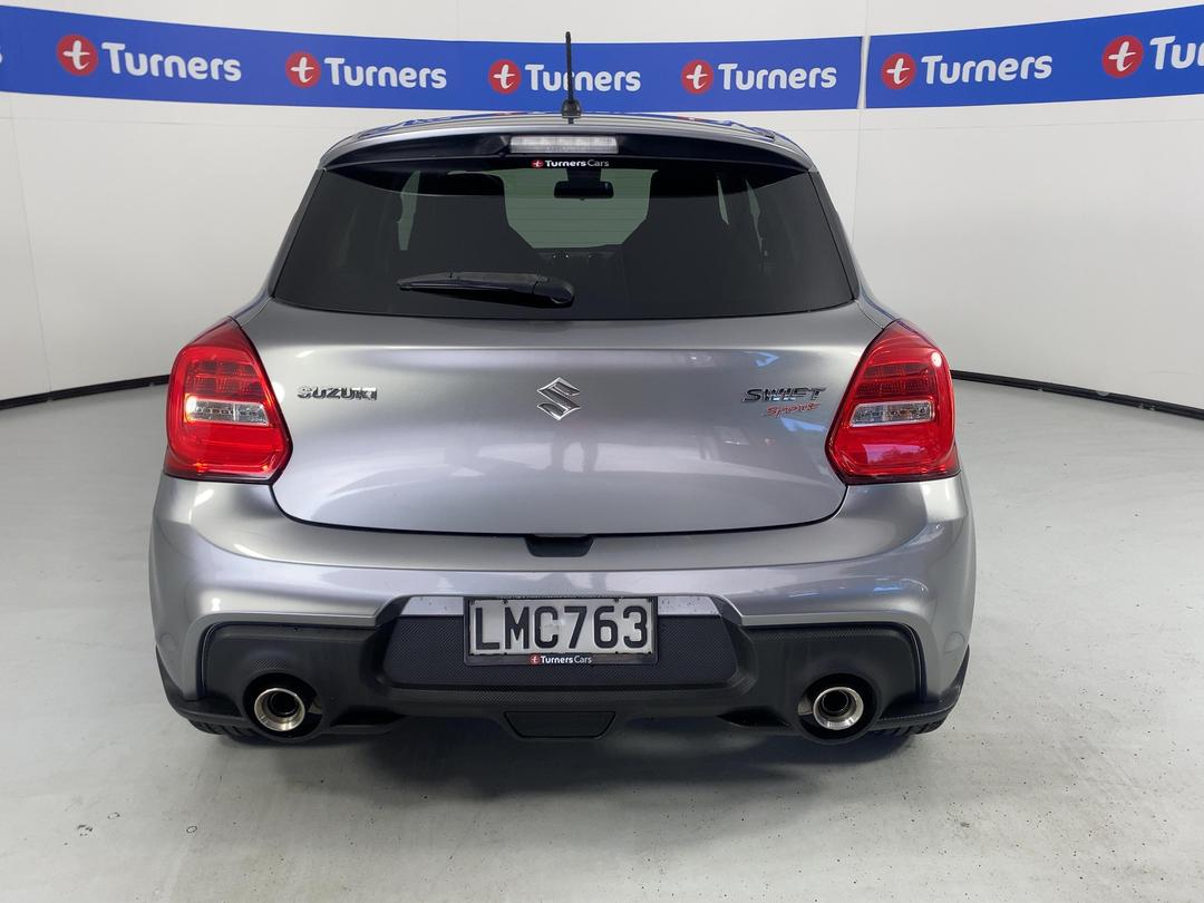 Photo '6' of Suzuki Swift