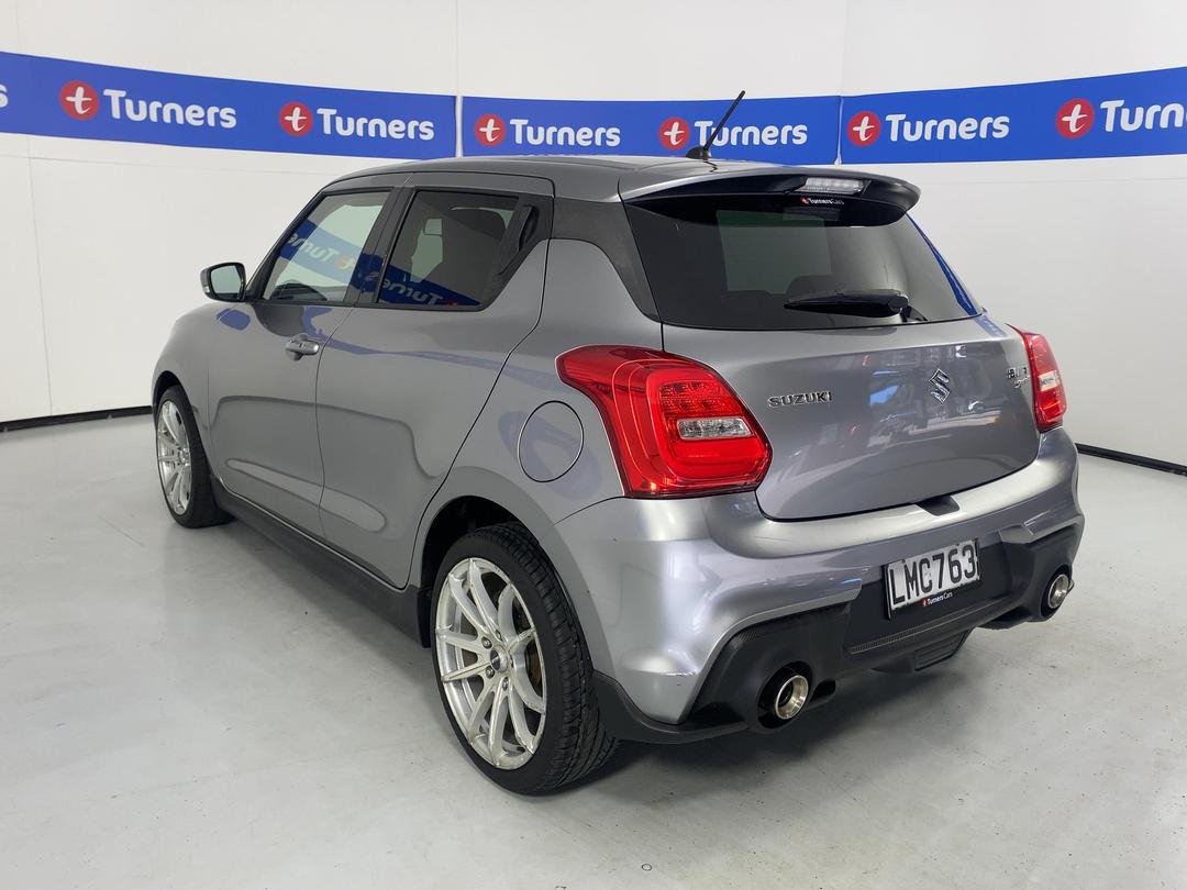 Photo '5' of Suzuki Swift
