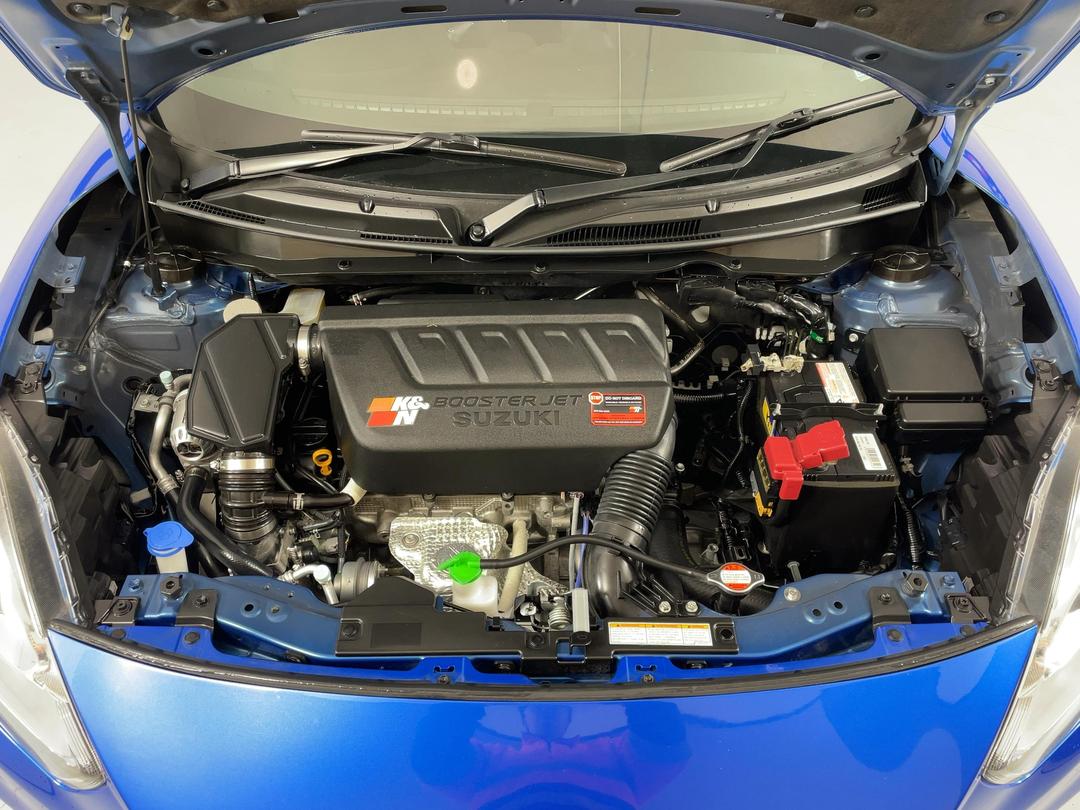 Photo '13' of Suzuki Swift