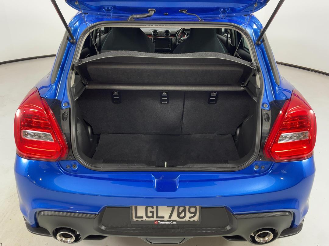Photo '14' of Suzuki Swift