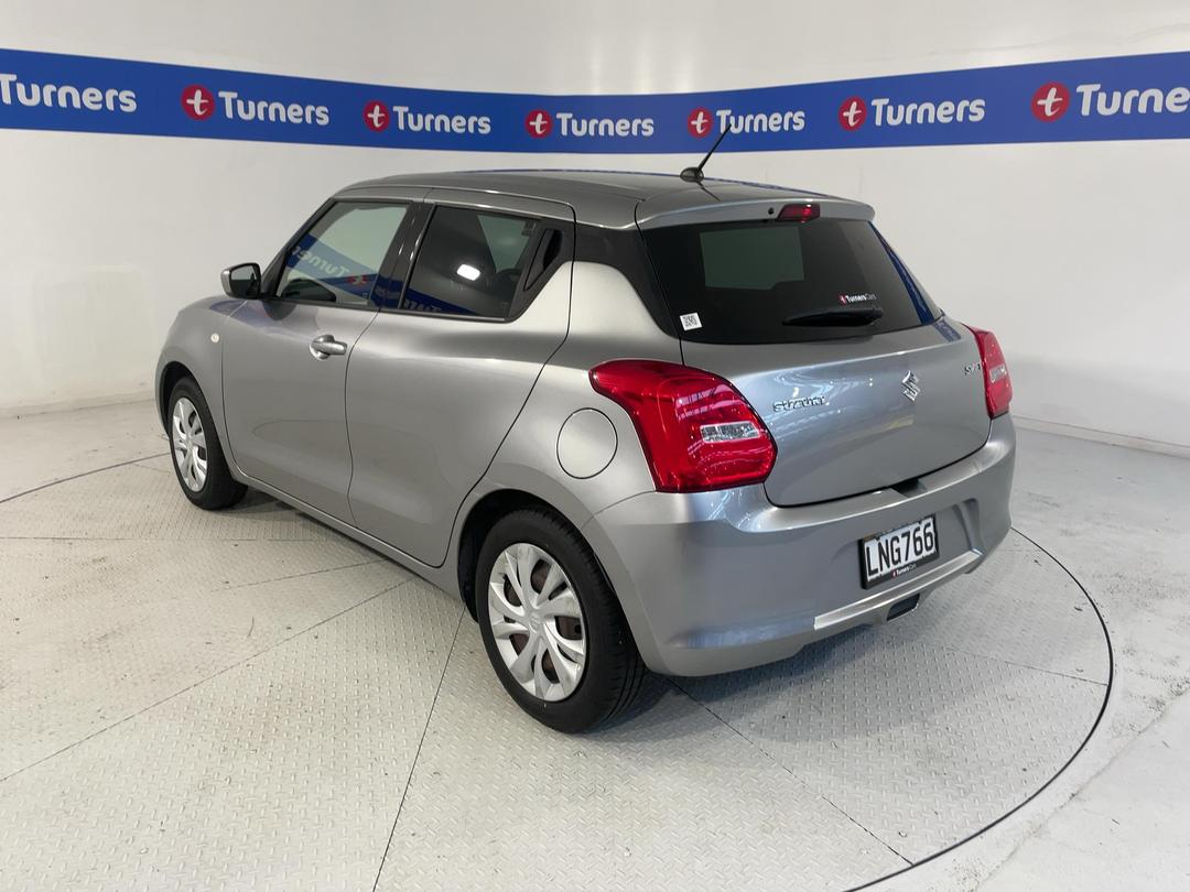 Photo '5' of Suzuki Swift