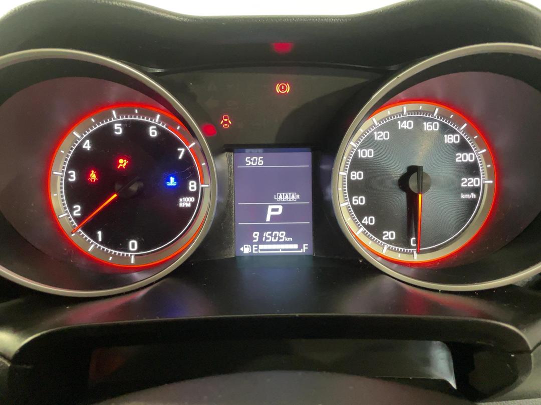 Photo '21' of Suzuki Swift