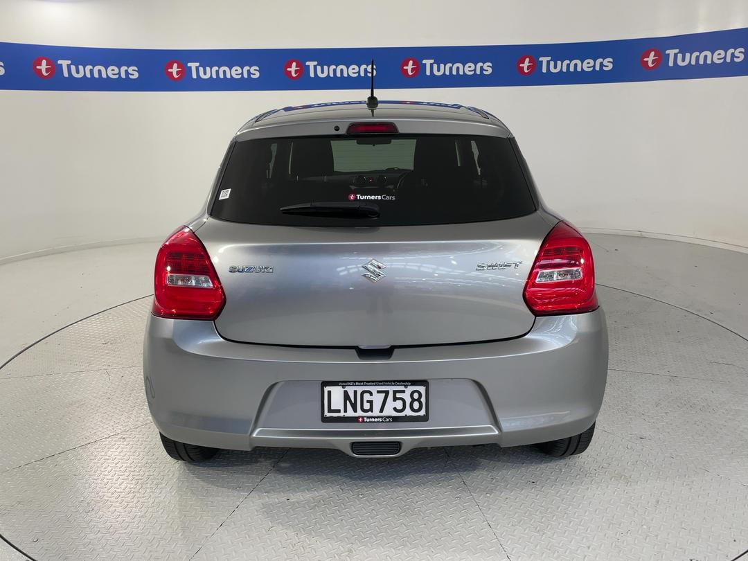 Photo '6' of Suzuki Swift