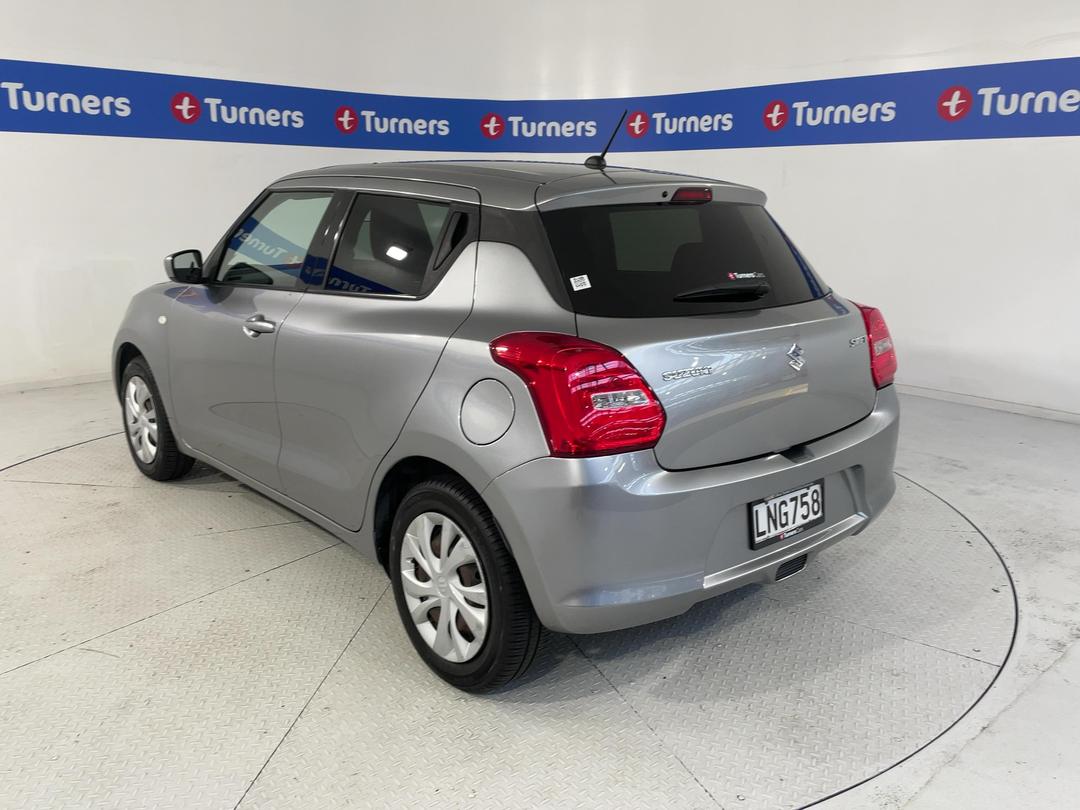 Photo '5' of Suzuki Swift