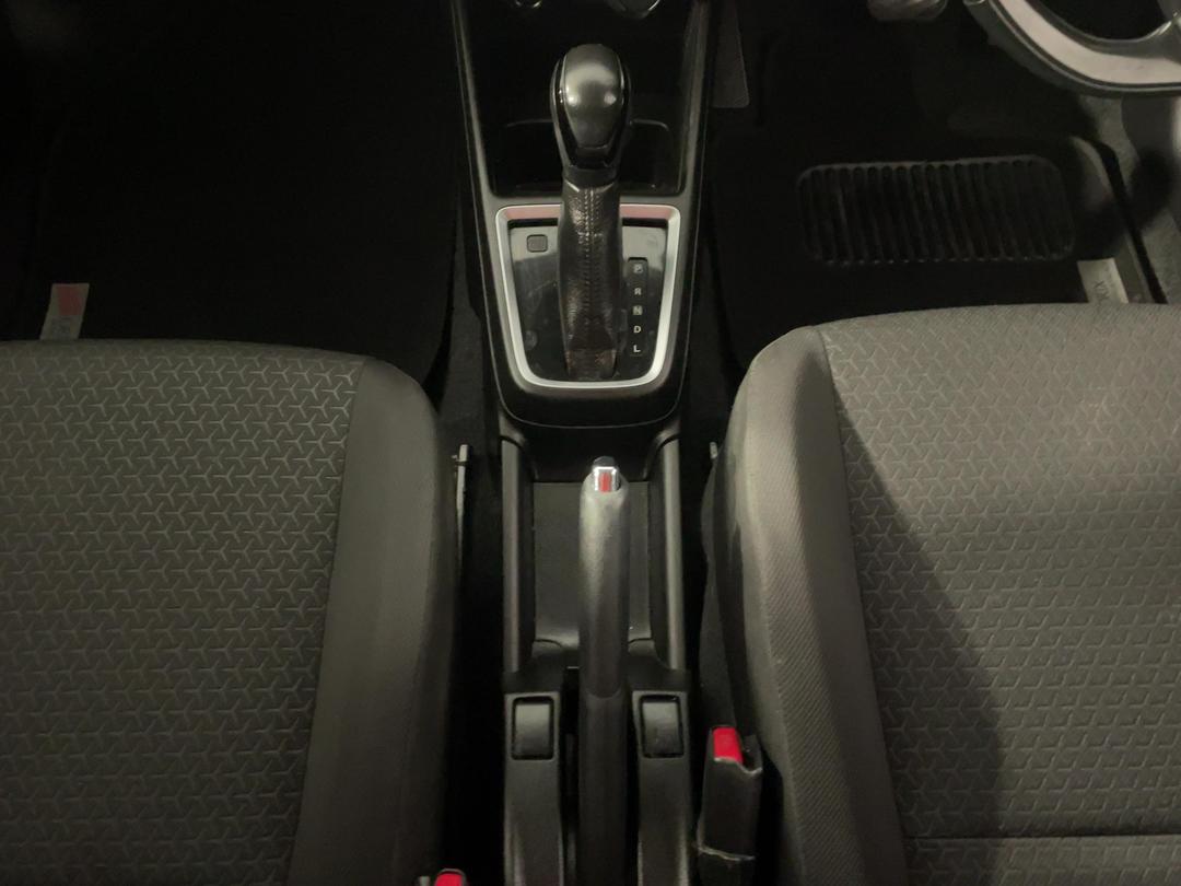 Photo '23' of Suzuki Swift
