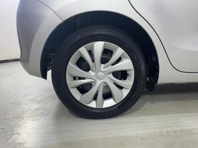 Photo '12' of Suzuki Swift