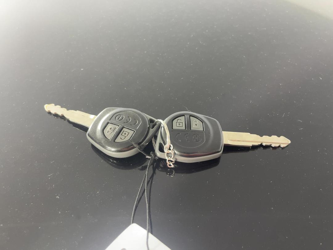 Photo '22' of Suzuki Swift