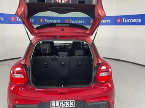 Photo '14' of Suzuki Swift