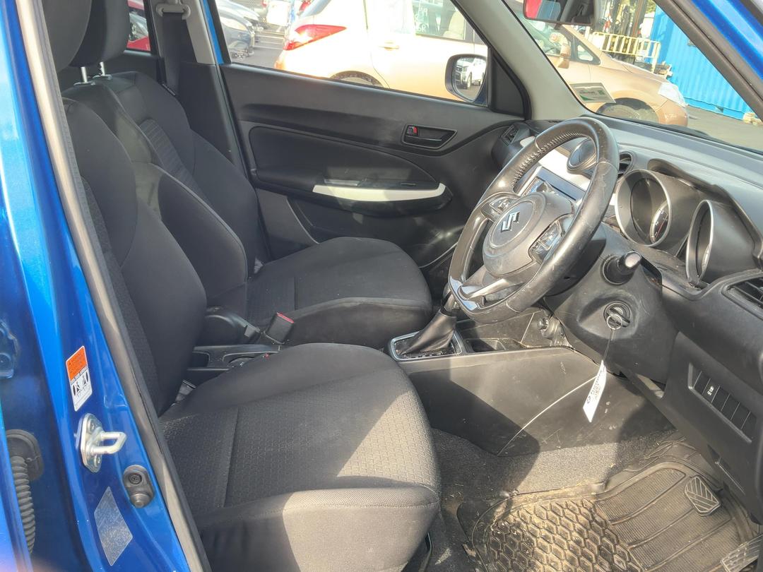Photo '15' of Suzuki Swift GLC Photo '15' of Suzuki Swift GLC