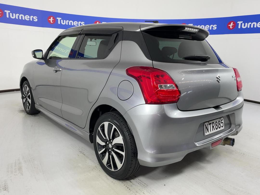 Photo '5' of Suzuki Swift