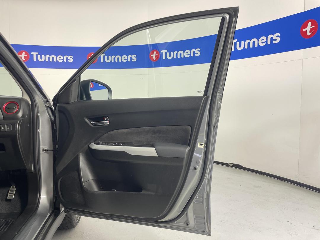 Photo '15' of Suzuki Vitara