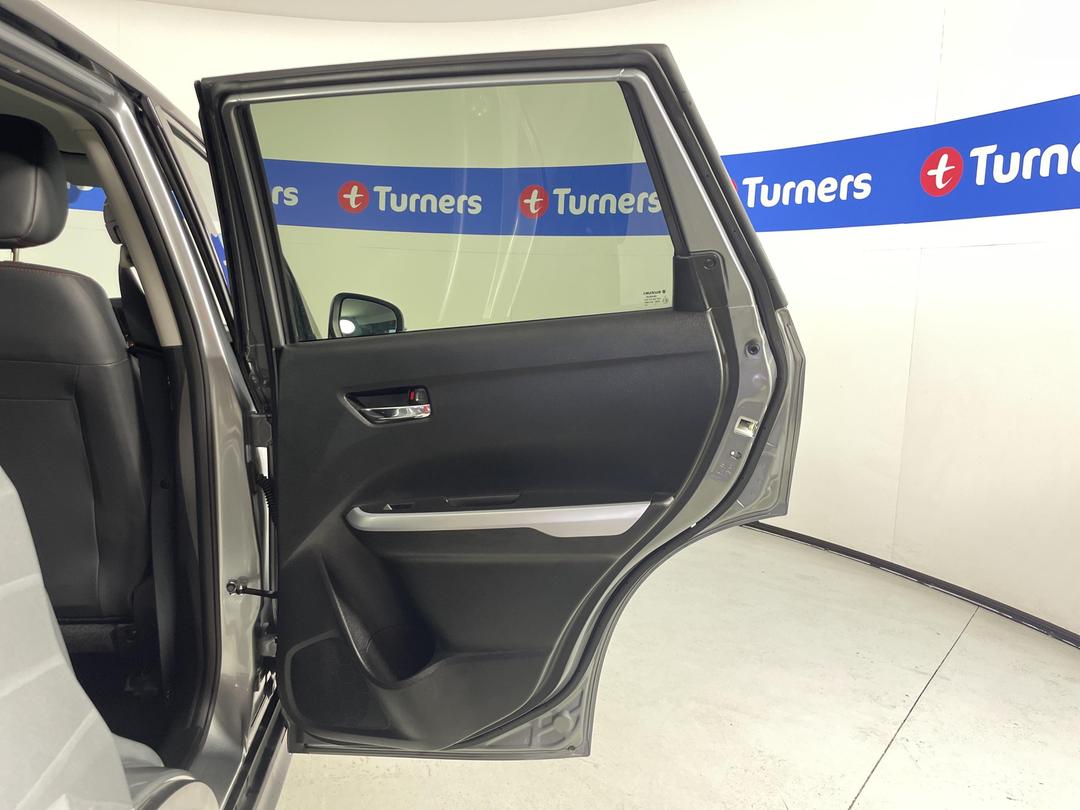 Photo '19' of Suzuki Vitara