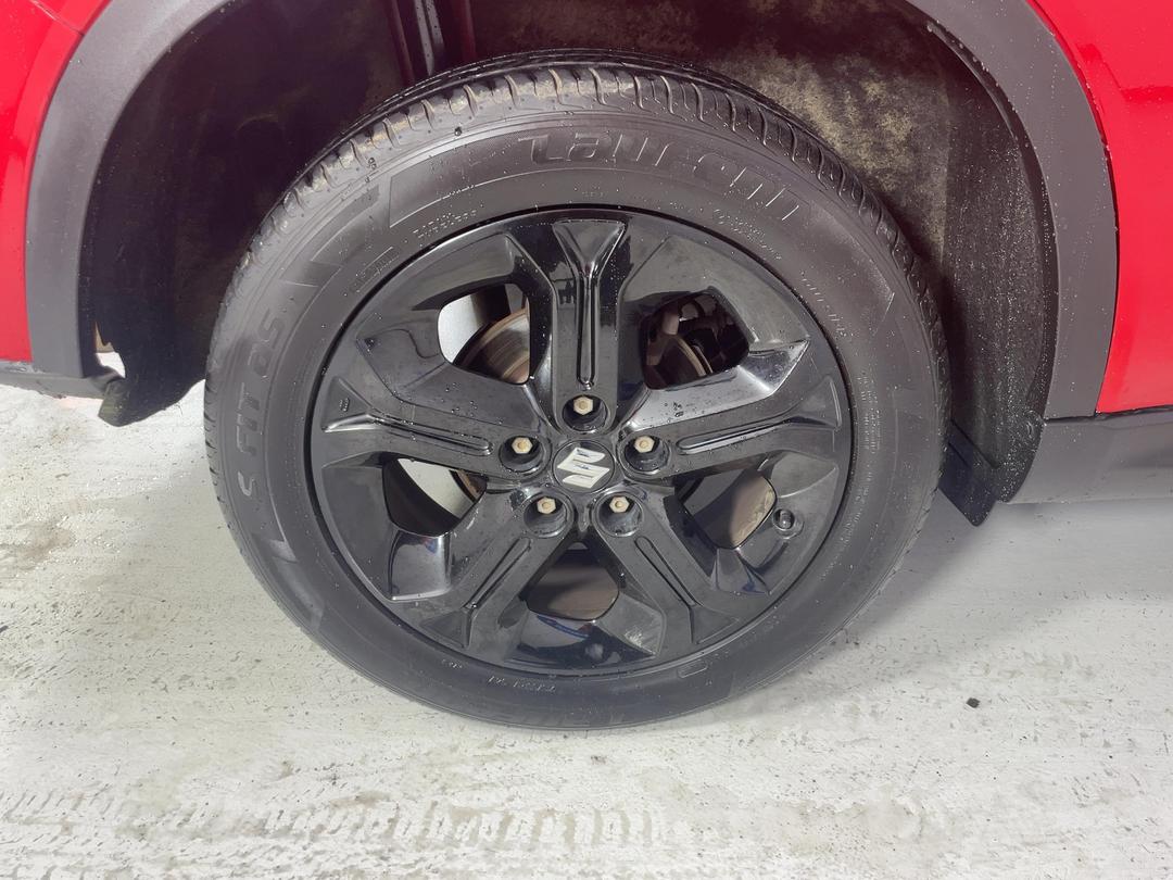 Photo '12' of Suzuki Vitara