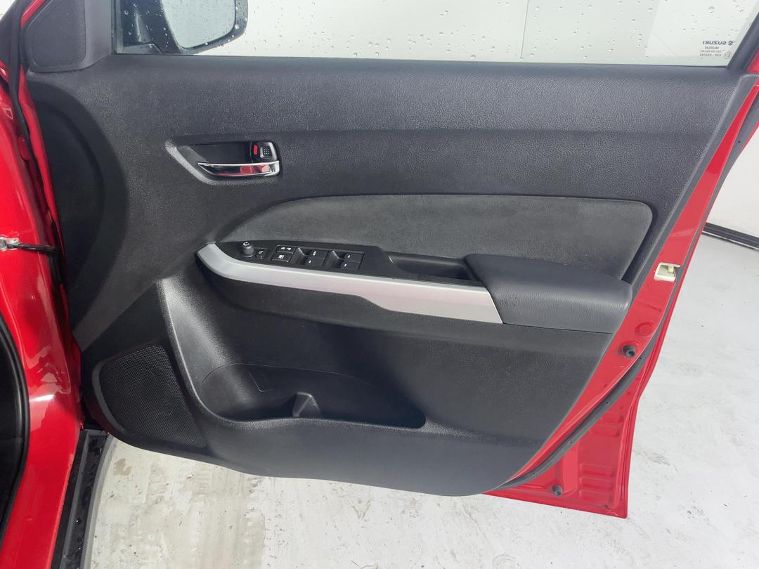 Photo '15' of Suzuki Vitara