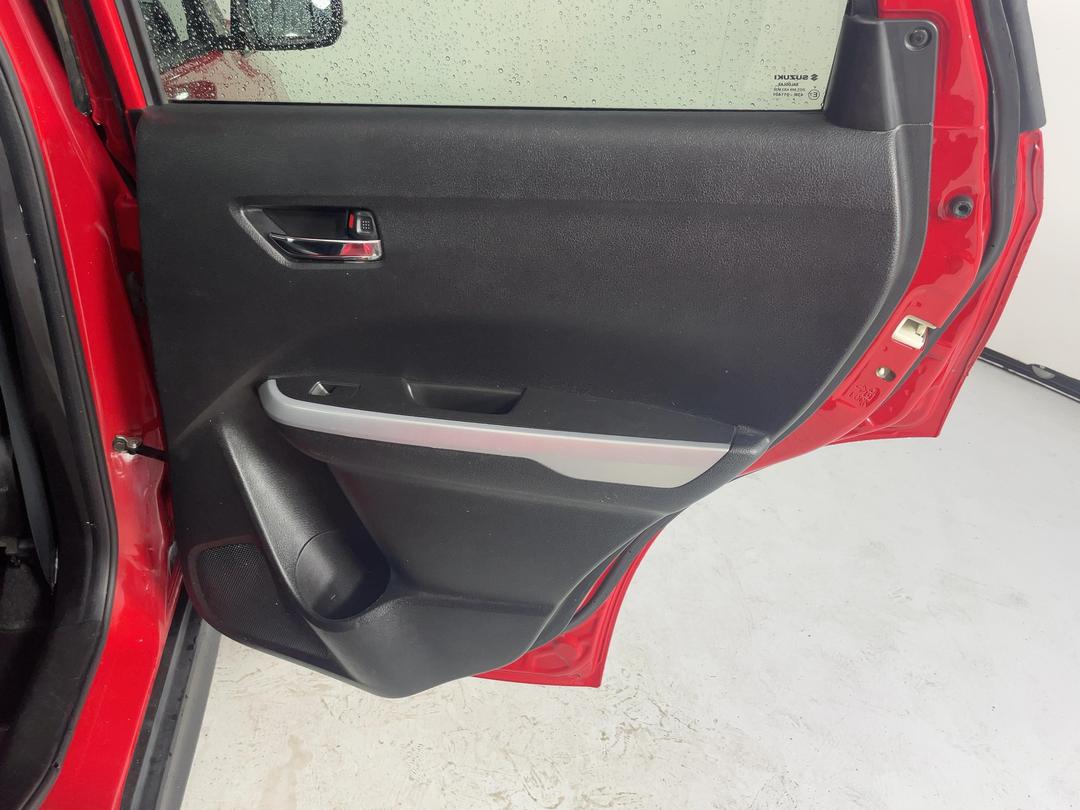 Photo '19' of Suzuki Vitara