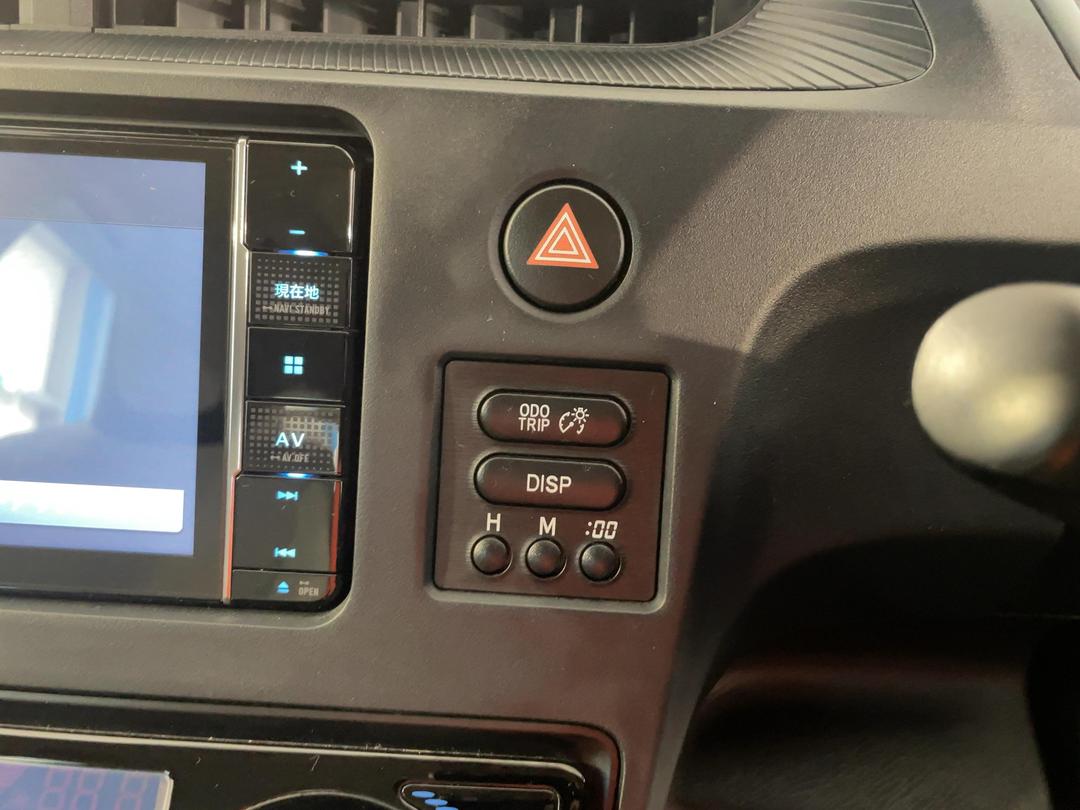 Photo '27' of Toyota Aqua