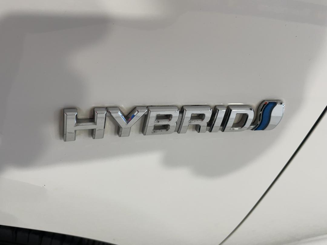 Photo '32' of Toyota Aqua