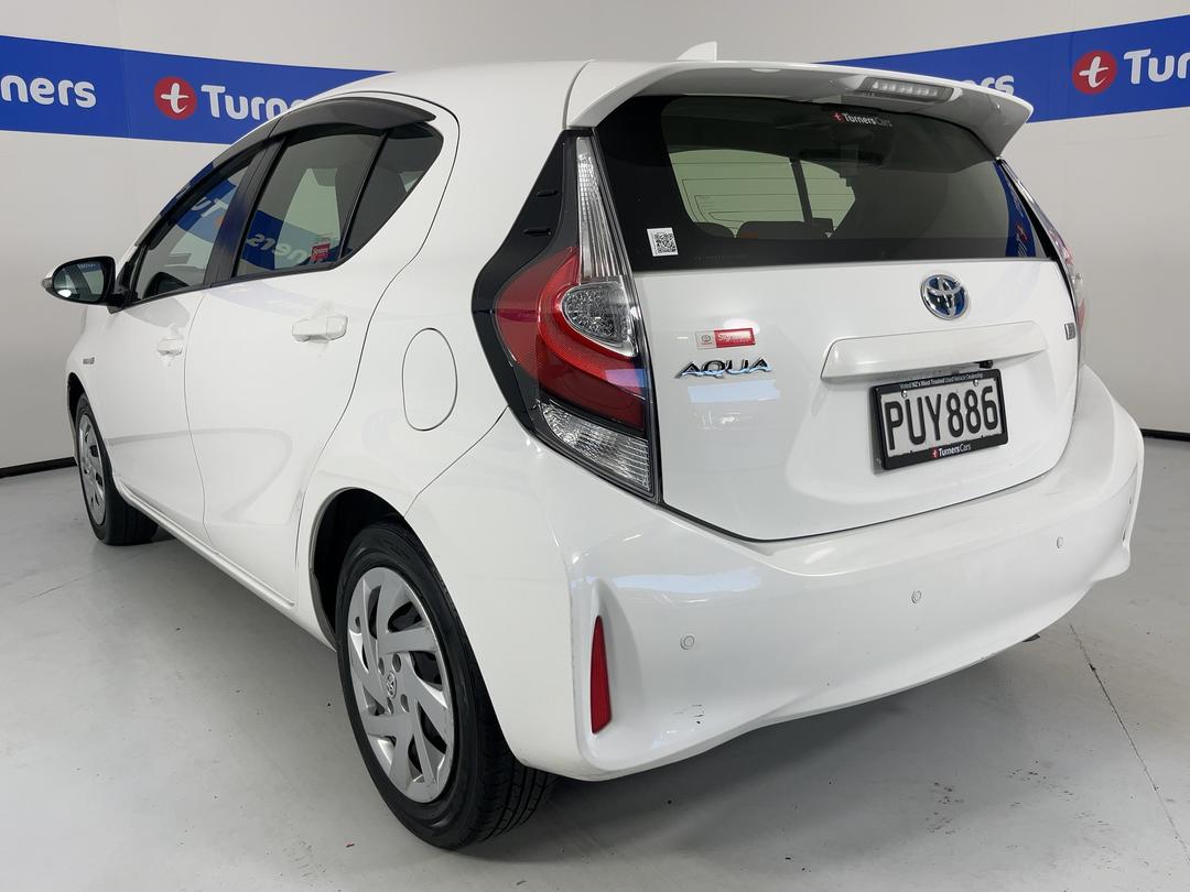 Photo '5' of Toyota Aqua