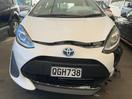 Thumbnail '4' of Toyota Aqua