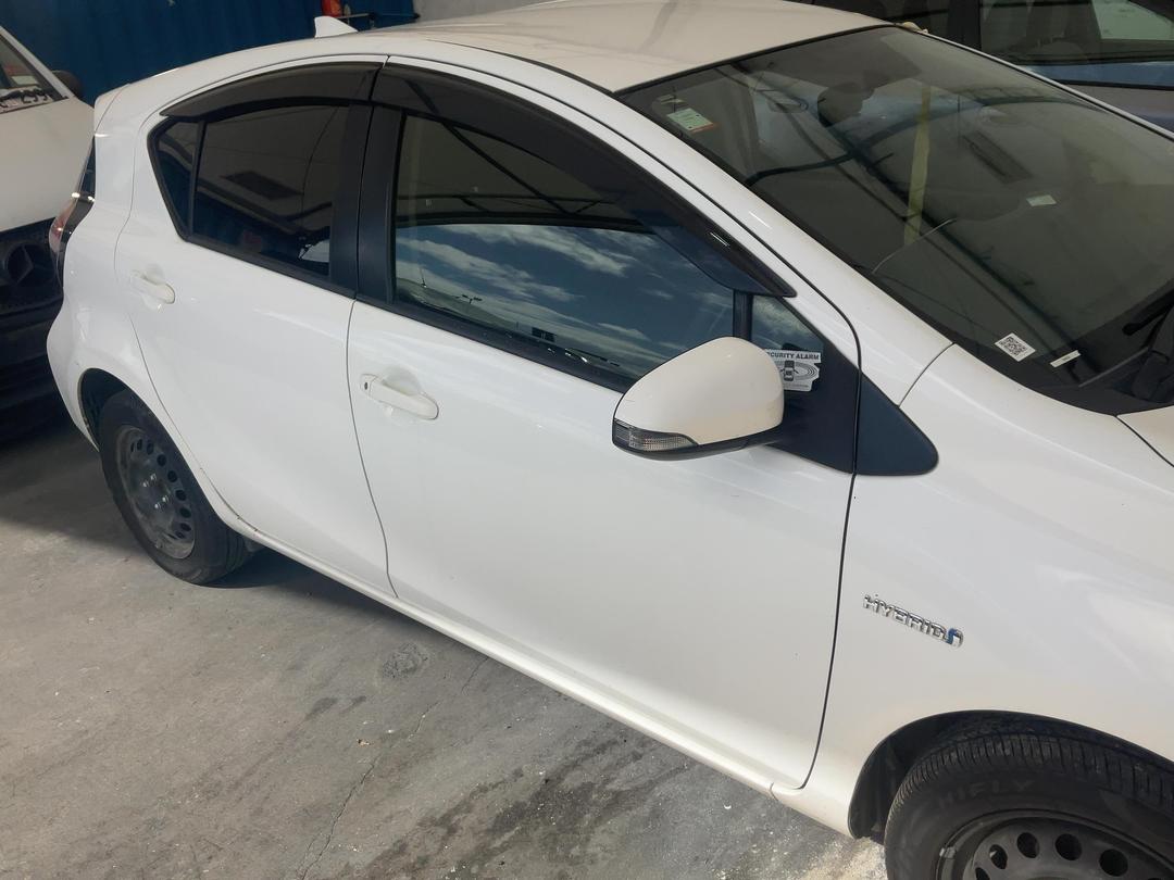 Photo '3' of Toyota Aqua