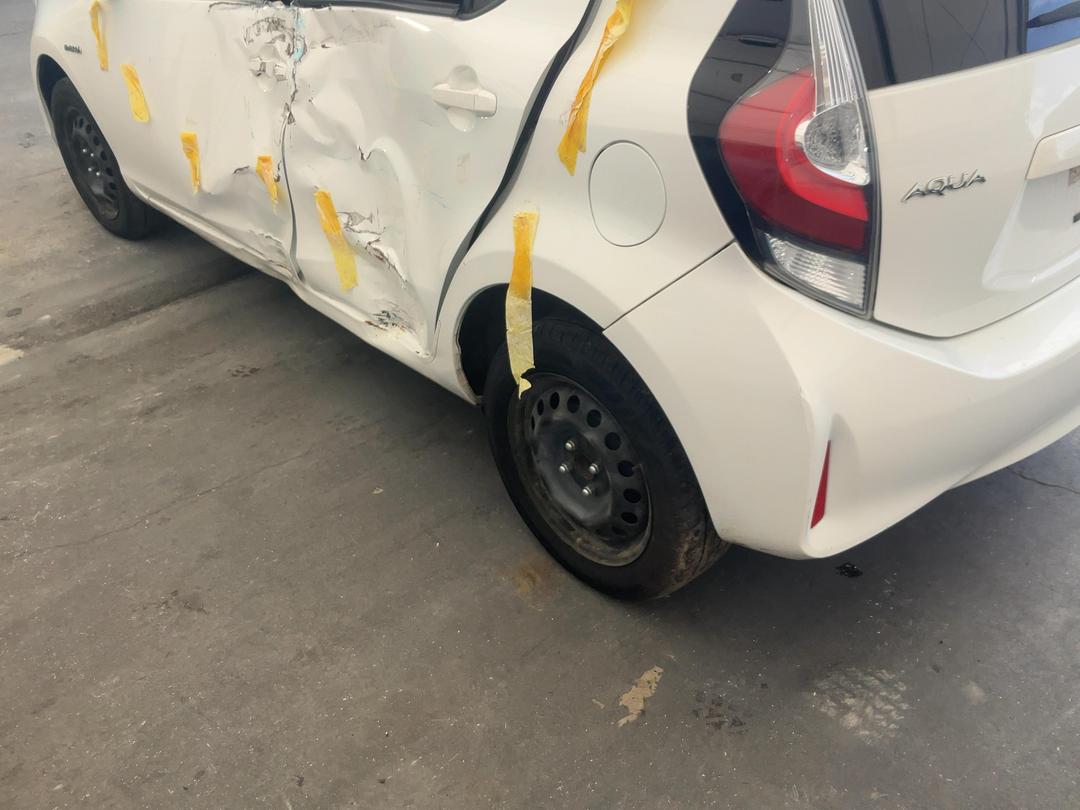 Photo '10' of Toyota Aqua