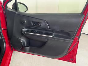 Photo '15' of Toyota Aqua