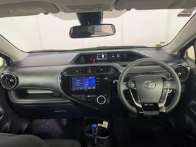 Photo '17' of Toyota Aqua
