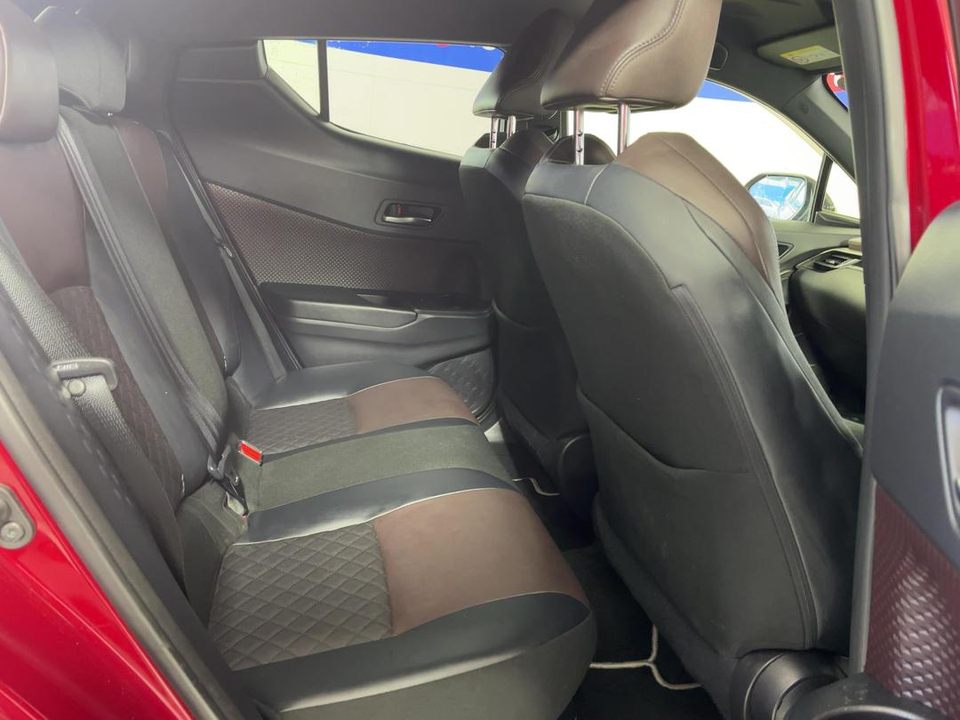 Photo '20' of Toyota C-HR