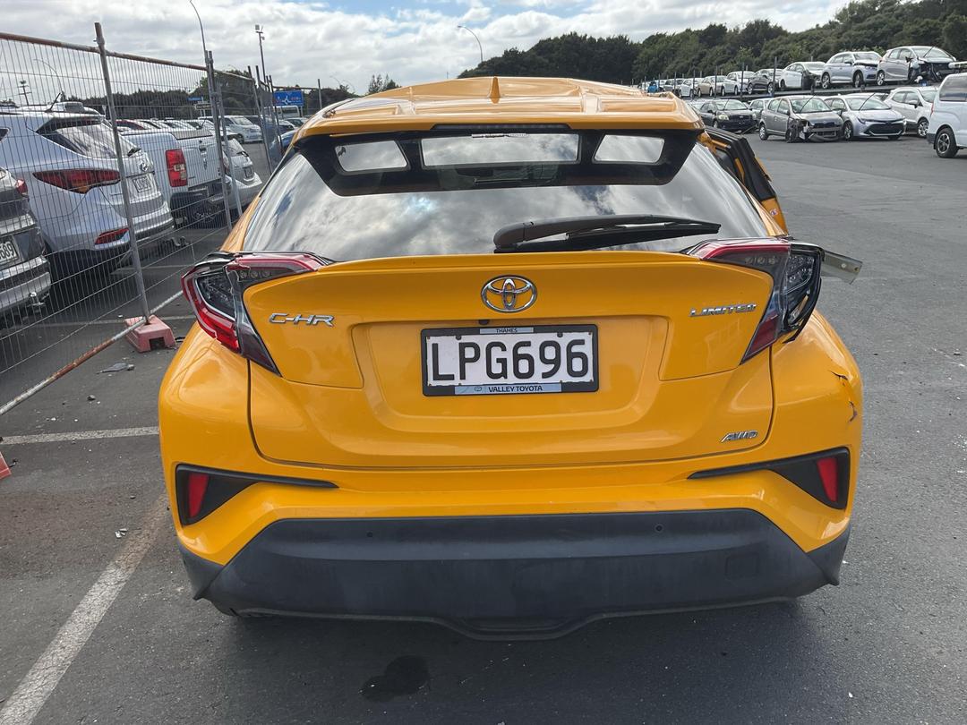 Photo '5' of Toyota C-HR Limited