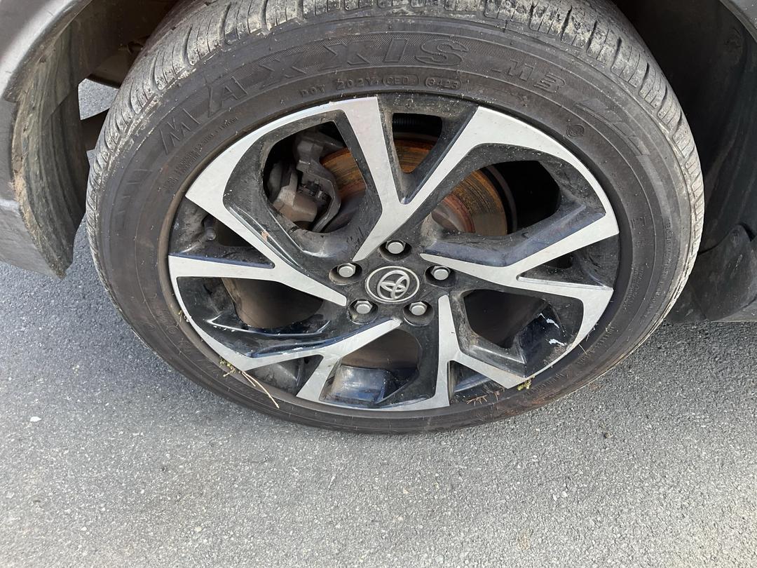 Photo '7' of Toyota C-HR Limited