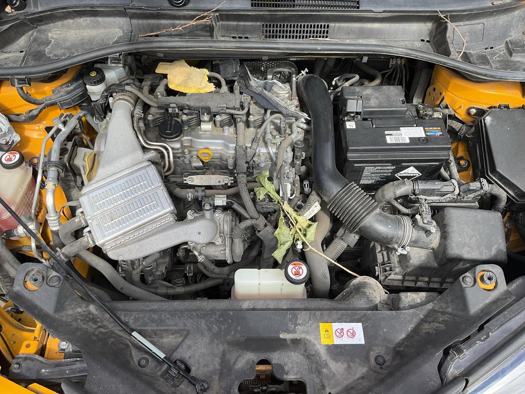 Photo '9' of Toyota C-HR Limited