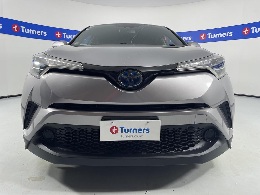 Photo '2' of Toyota C-HR