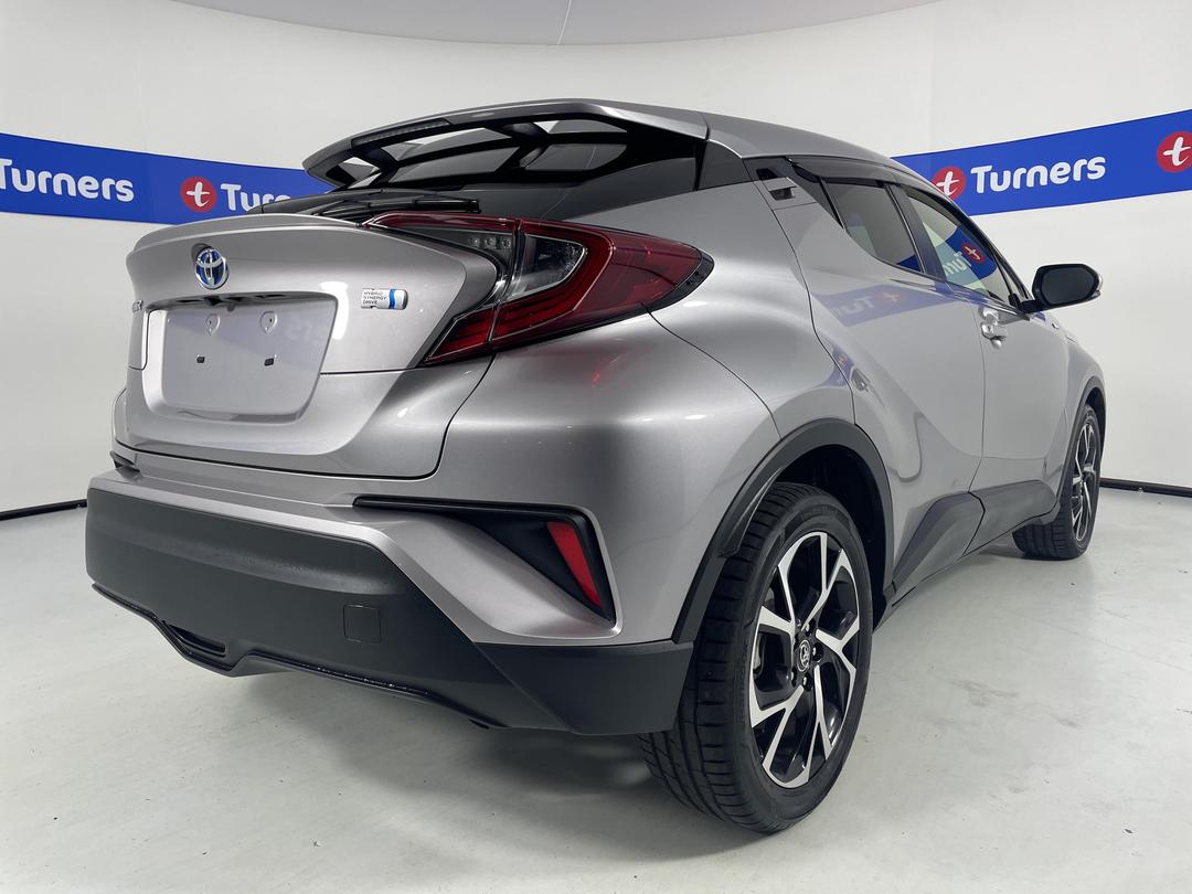 Photo '7' of Toyota C-HR