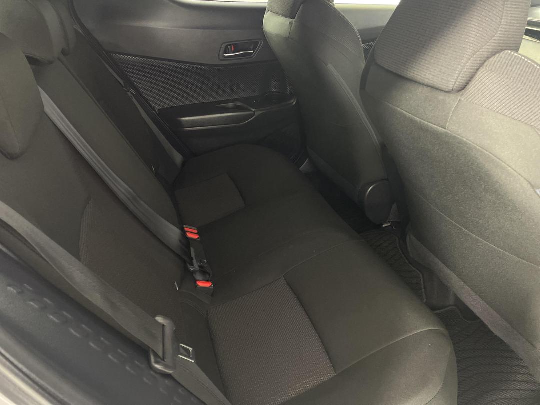 Photo '20' of Toyota C-HR