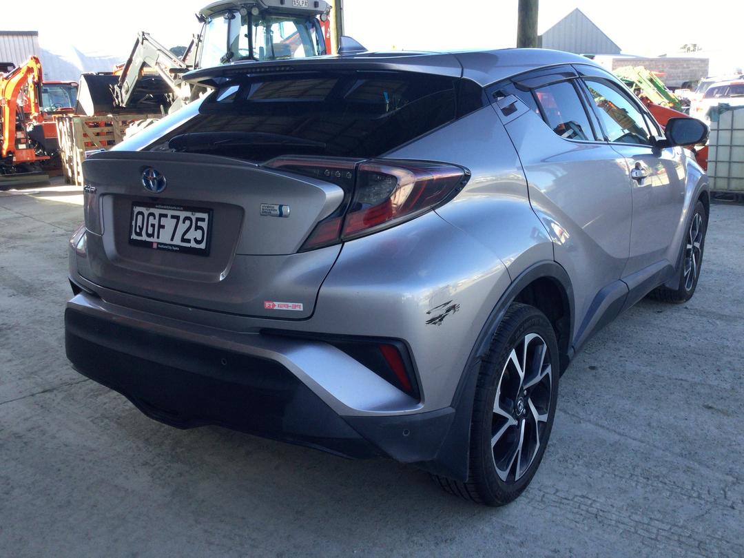 Photo '7' of Toyota C-HR