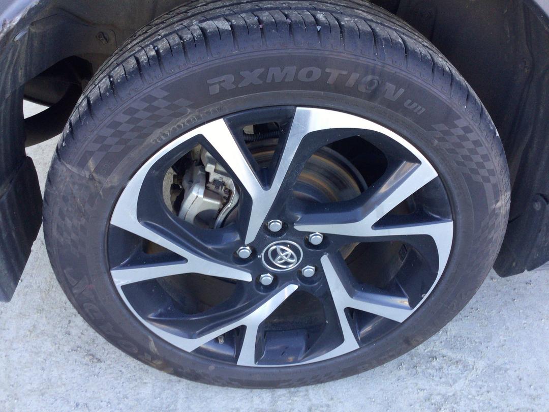 Photo '10' of Toyota C-HR