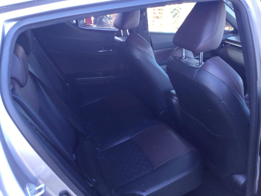 Photo '14' of Toyota C-HR