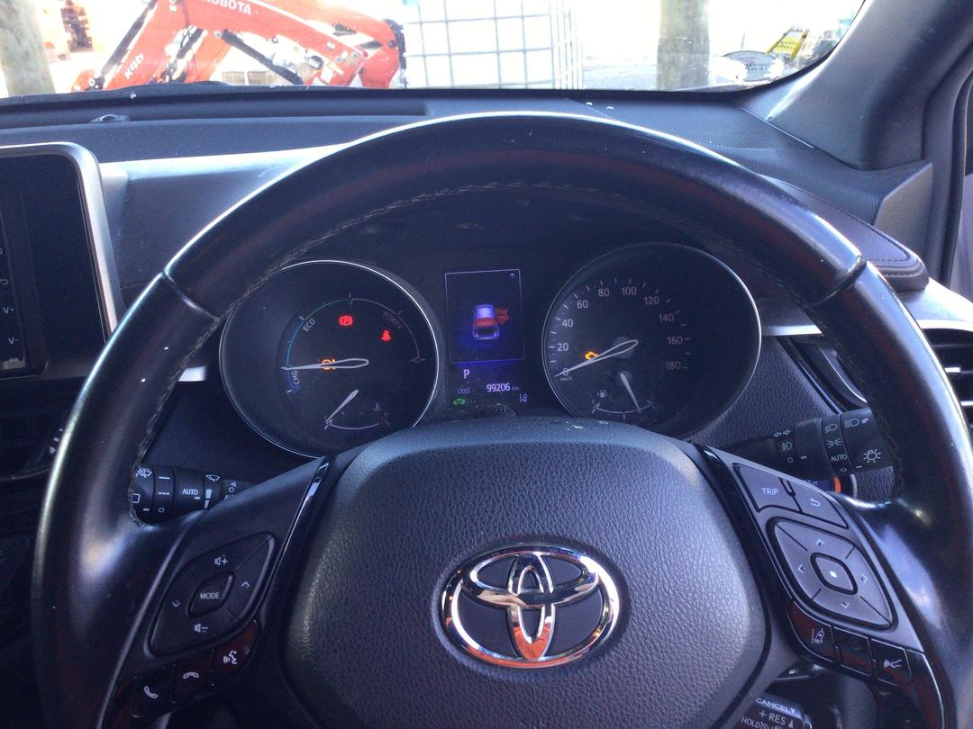 Photo '19' of Toyota C-HR