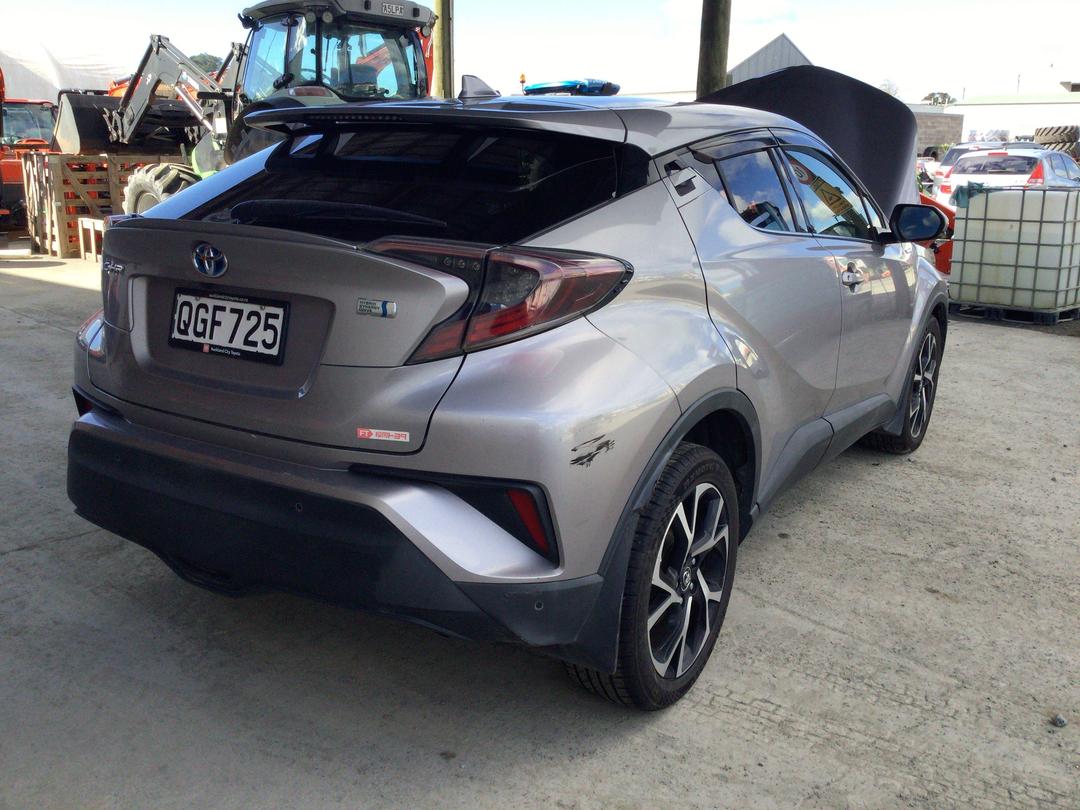 Photo '26' of Toyota C-HR