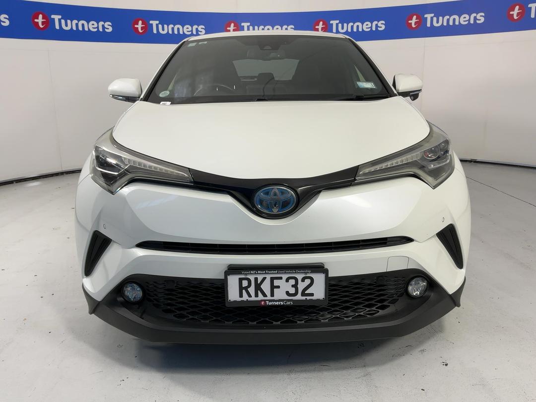 Photo '2' of Toyota C-HR