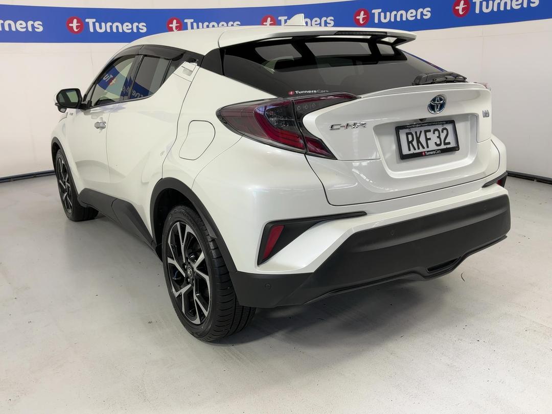 Photo '5' of Toyota C-HR