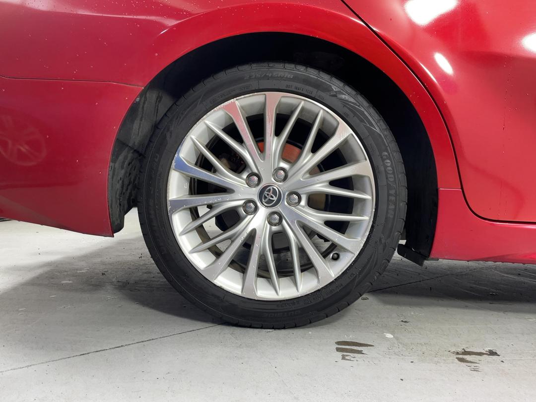 Photo '12' of Toyota Camry