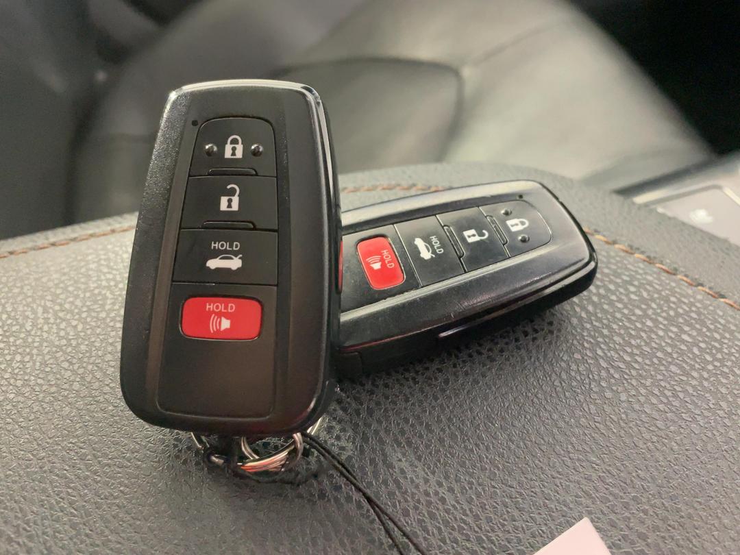 Photo '22' of Toyota Camry