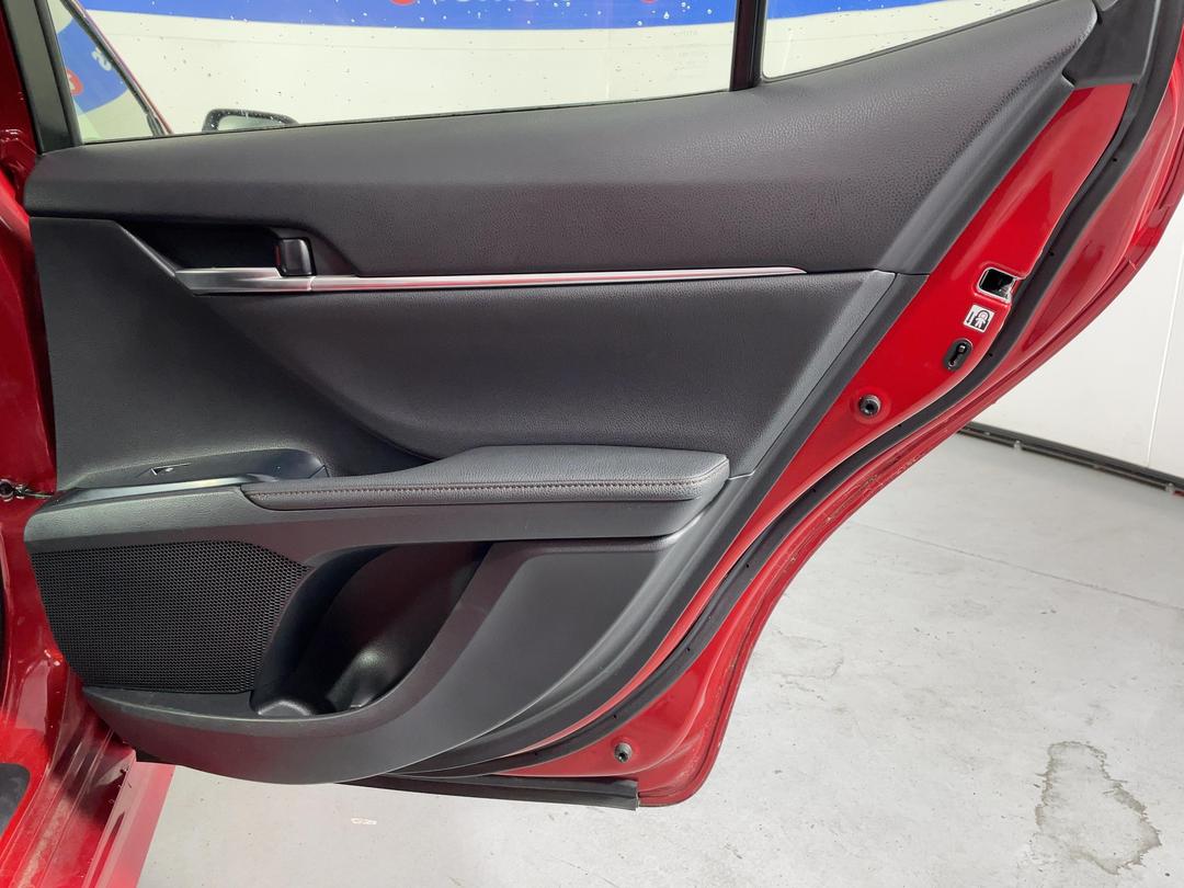 Photo '19' of Toyota Camry