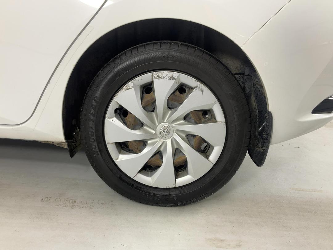 Photo '11' of Toyota Corolla